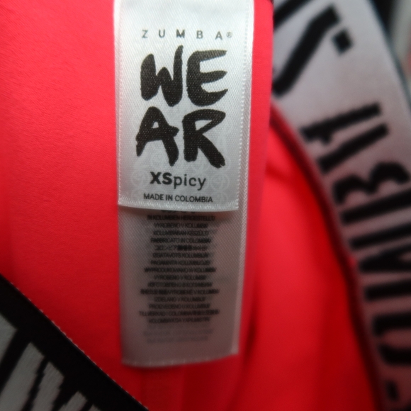 Zumba Wear Strong Neon Pink Zumba Instructor Leggings - Picture 2 of 16